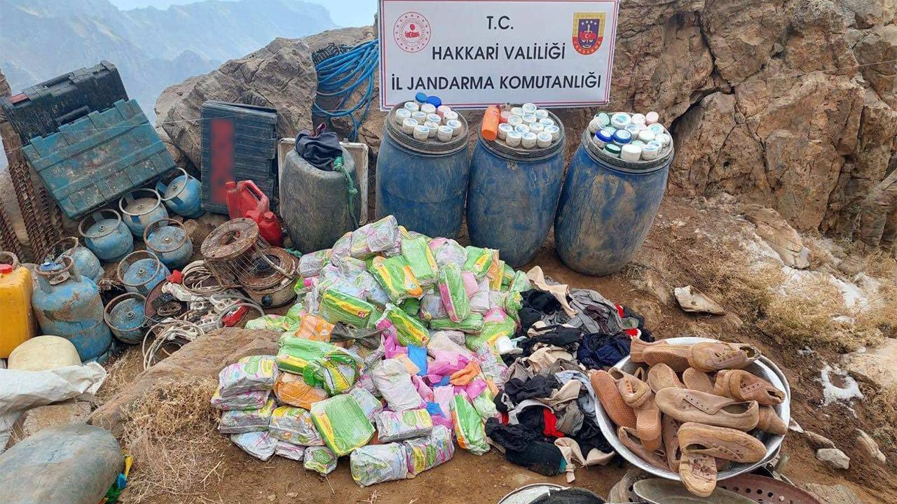 Hakkari'de terör örgütü PKK'ya operasyon