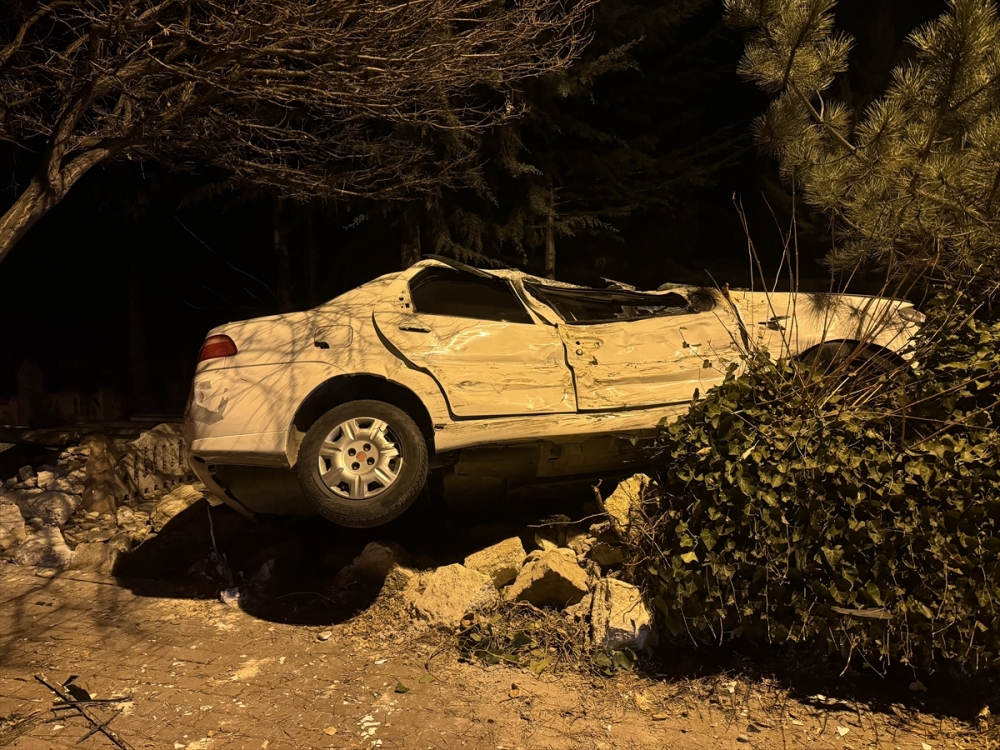 Nevşehir'de iki otomobilin çarpıştığı kazada 5 kişi yaralandı