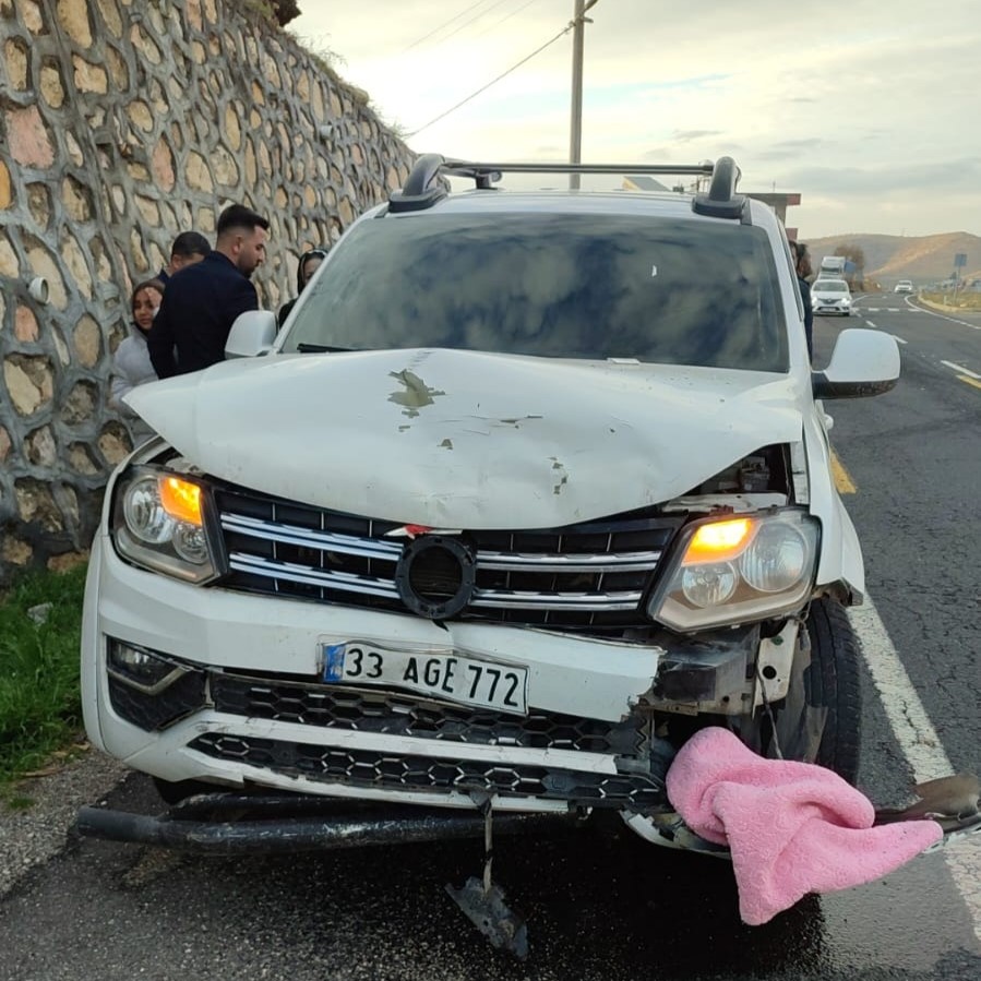 Mardin’de otomobiller çarpıştı: 3 yaralı