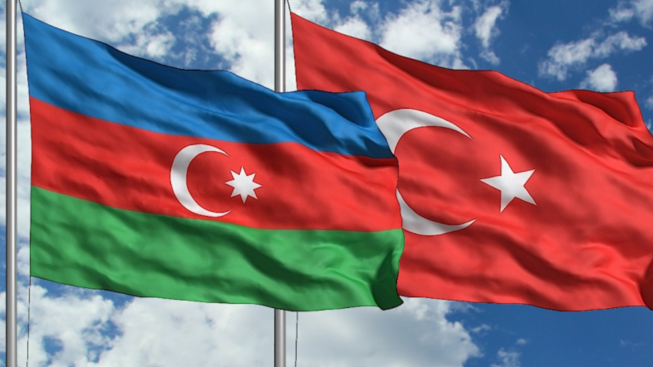 Azerbaycan'dan şehit olan askerler için taziye