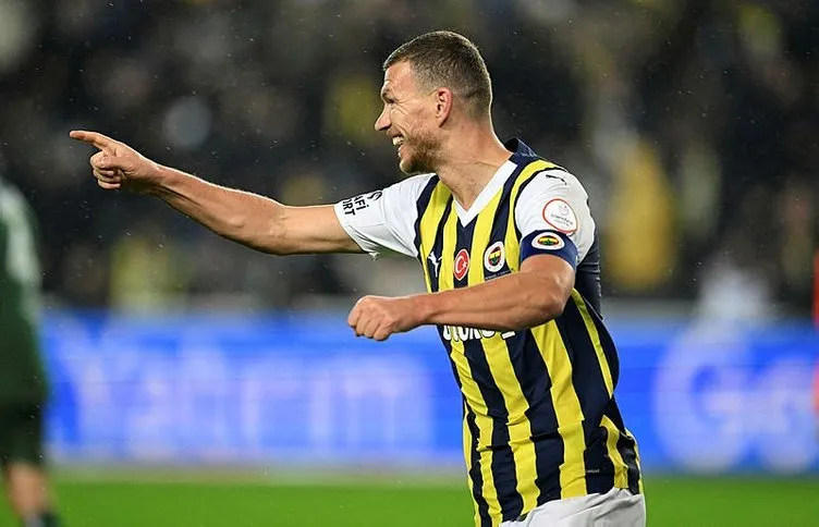 0X0 Dunyanin En Cok Maca Cikan Futbolculari Aciklandi 21 Yuzyila Damga Vuranlar Arasinda Iki Fenerbahceli Var 1705173934471