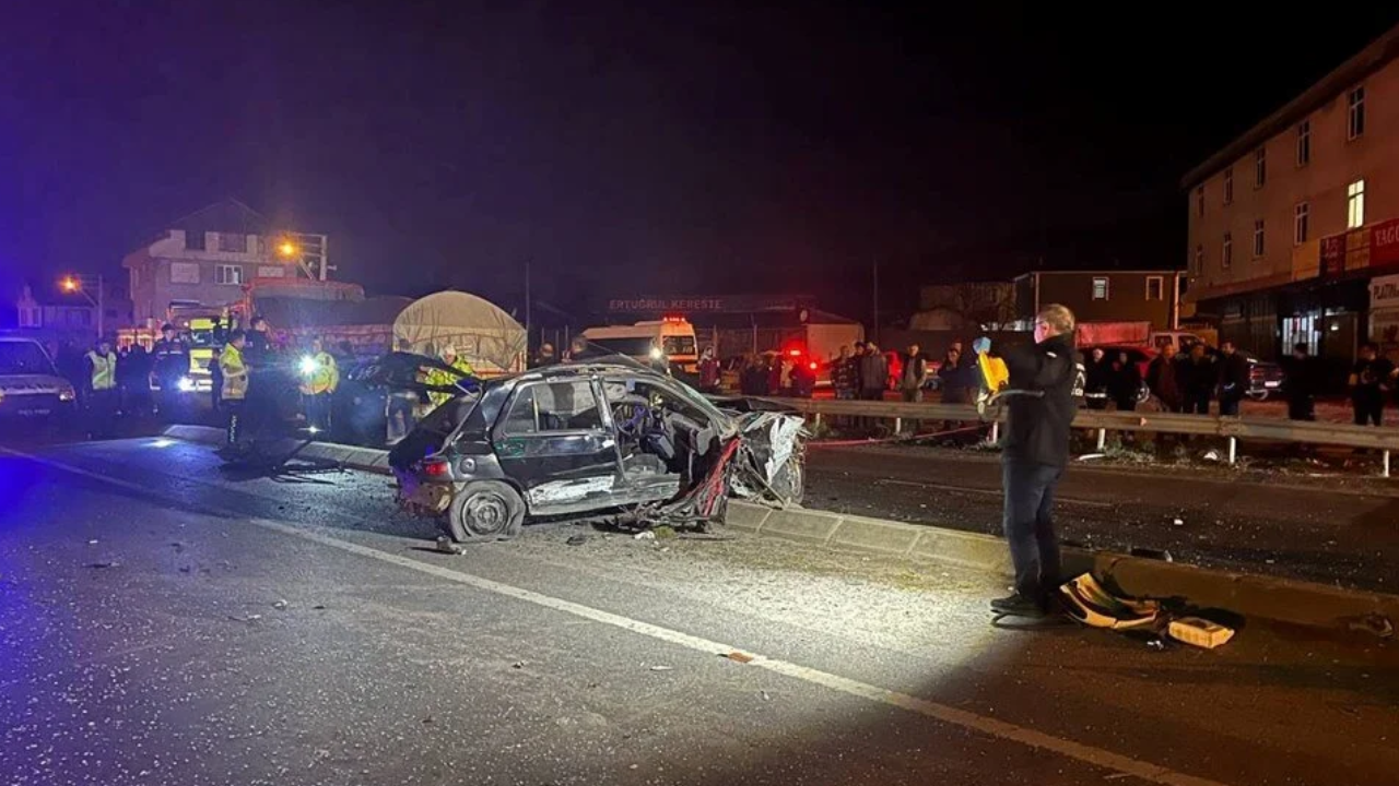 Sakarya'da feci kaza: 2 ölü