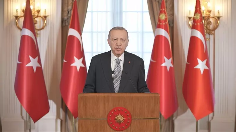 Cumhurbaşkanı Erdoğan: Savaş suçlarının gözlerden kaçırılmaması için çaba harcıyoruz