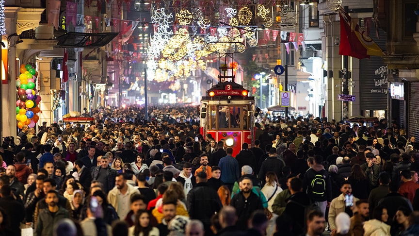 İstanbul nüfusuyla 131 ülkeyi geride bıraktı