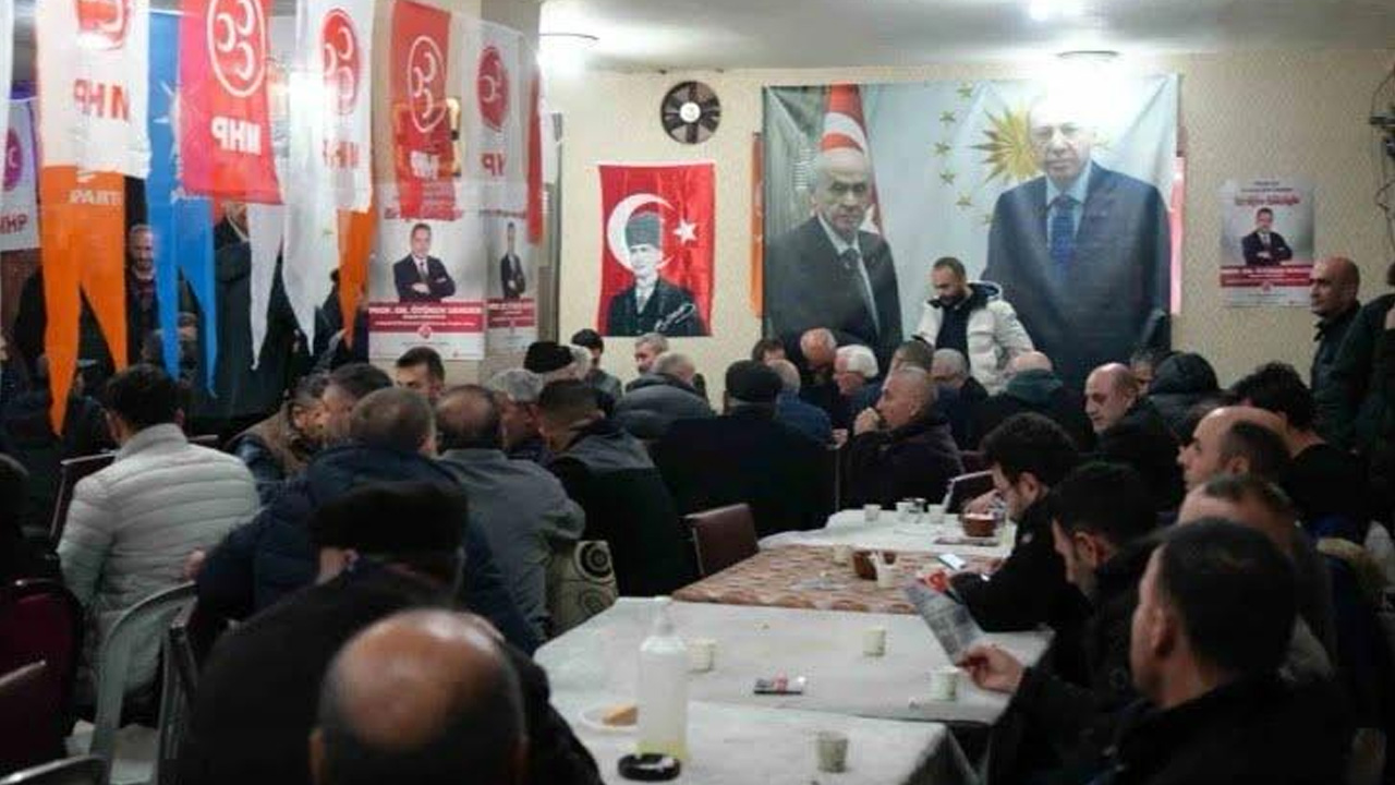 CHP - DEM ittifakından rahatsız olan partililer MHP’ye katıldı