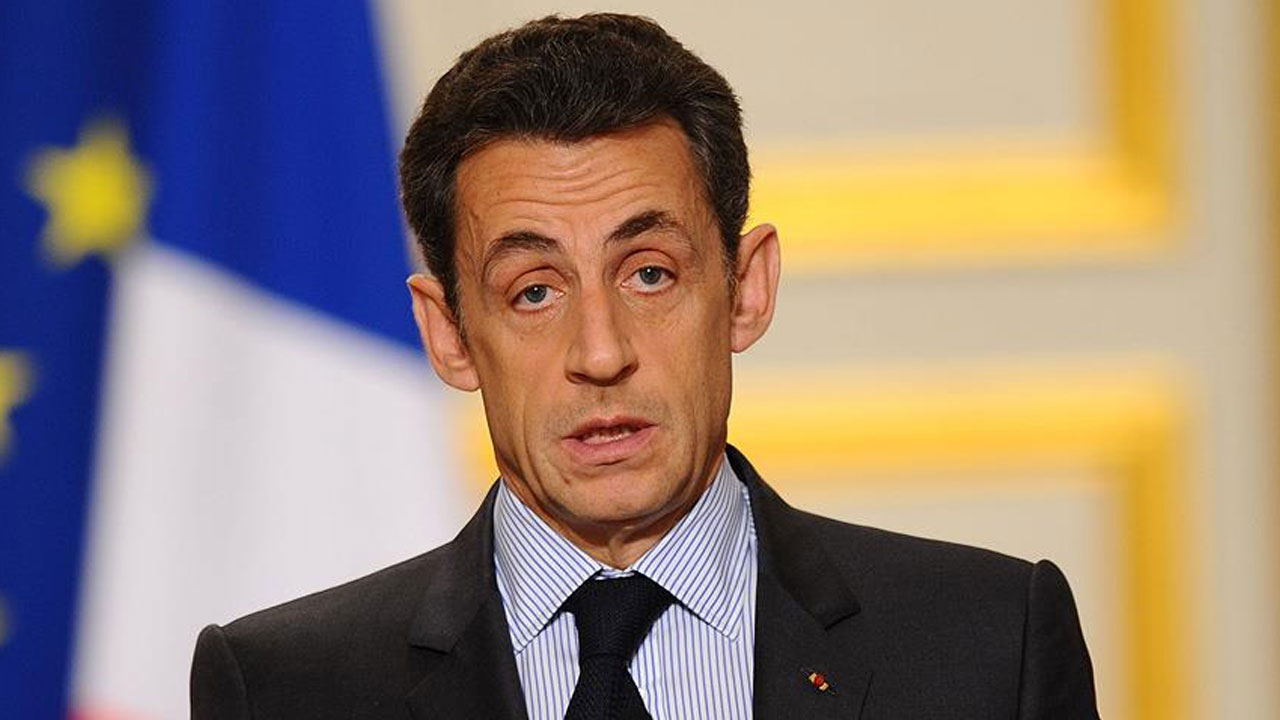 Eski Fransa Cumhurbaşkanı Sarkozy'e hapis cezası