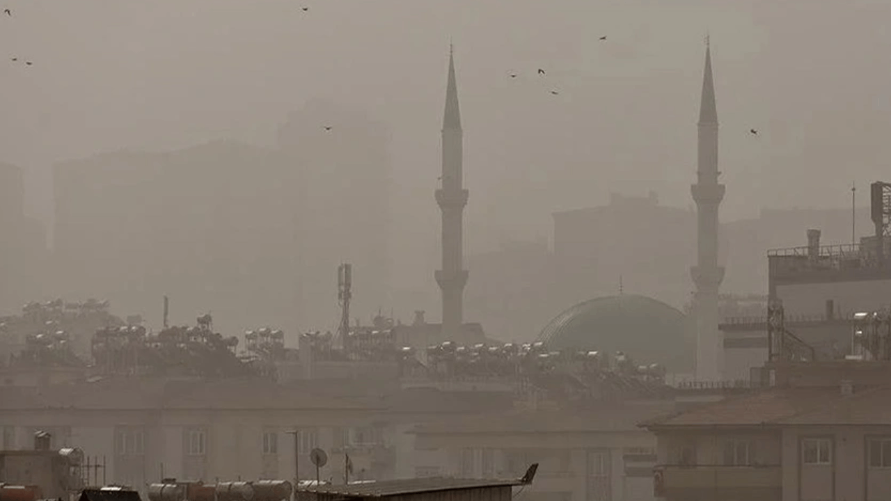 Meteoroloji'den 14 il için sarı kodlu uyarı: İstanbul'a toz yağacak