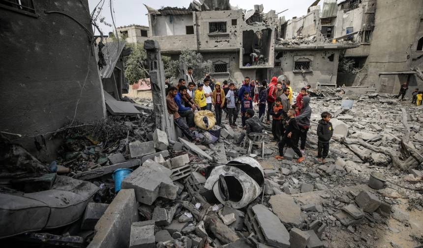 İsrail’den katliam: Üç ayrı noktaya saldırı düzenledi