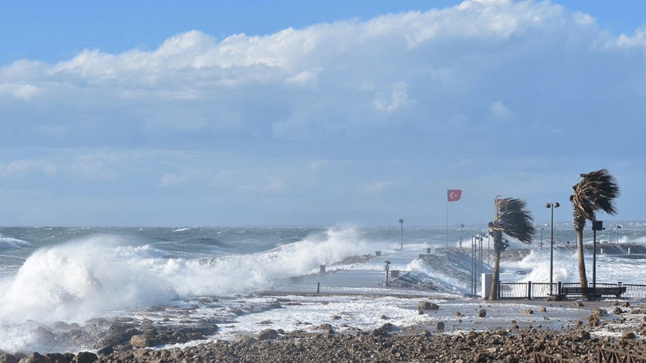 Meteorolojiden denizlerde fırtına uyarısı