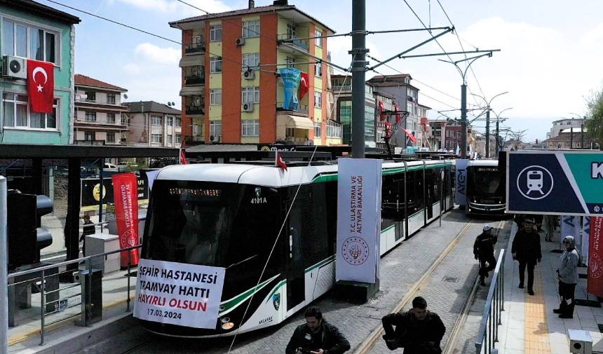 Tramvay hattı hizmete girdi! Hastaneye ulaşımı 15 dakikaya düşürecek