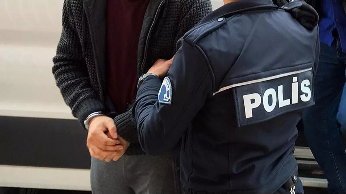 Ankara merkezli "Kıskaç-16" operasyonunda Fethiye'de FETÖ şüphelisi yakalandı