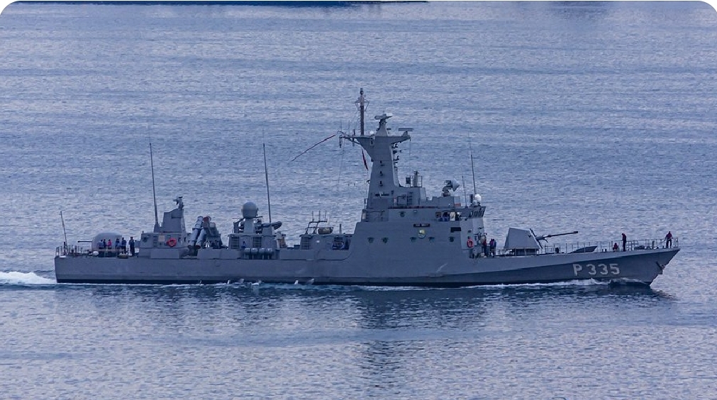 Türk savaş gemilerinin 23 Nisan ziyareti