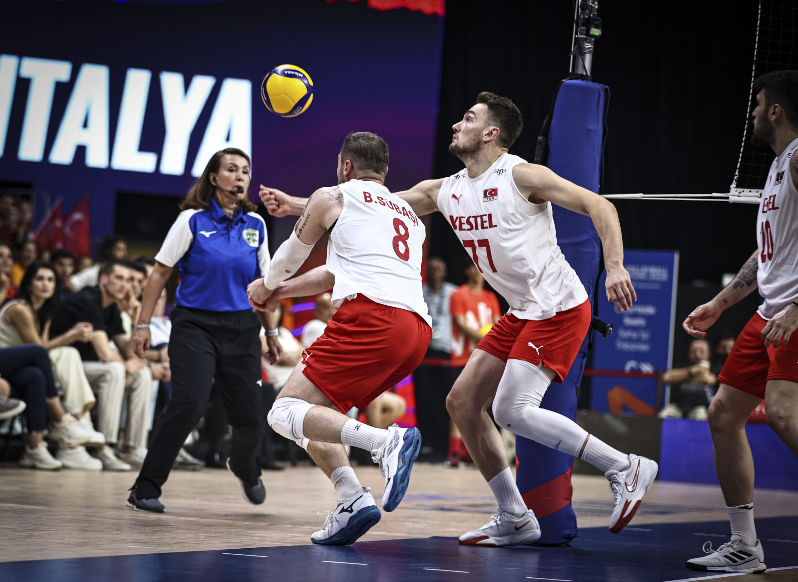 A Milli Erkek Voleybol Takımı, Fransa'ya mağlup oldu