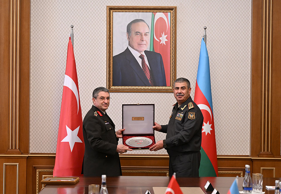 Orgeneral Selçuk Bayraktaroğlu Azerbaycan'da