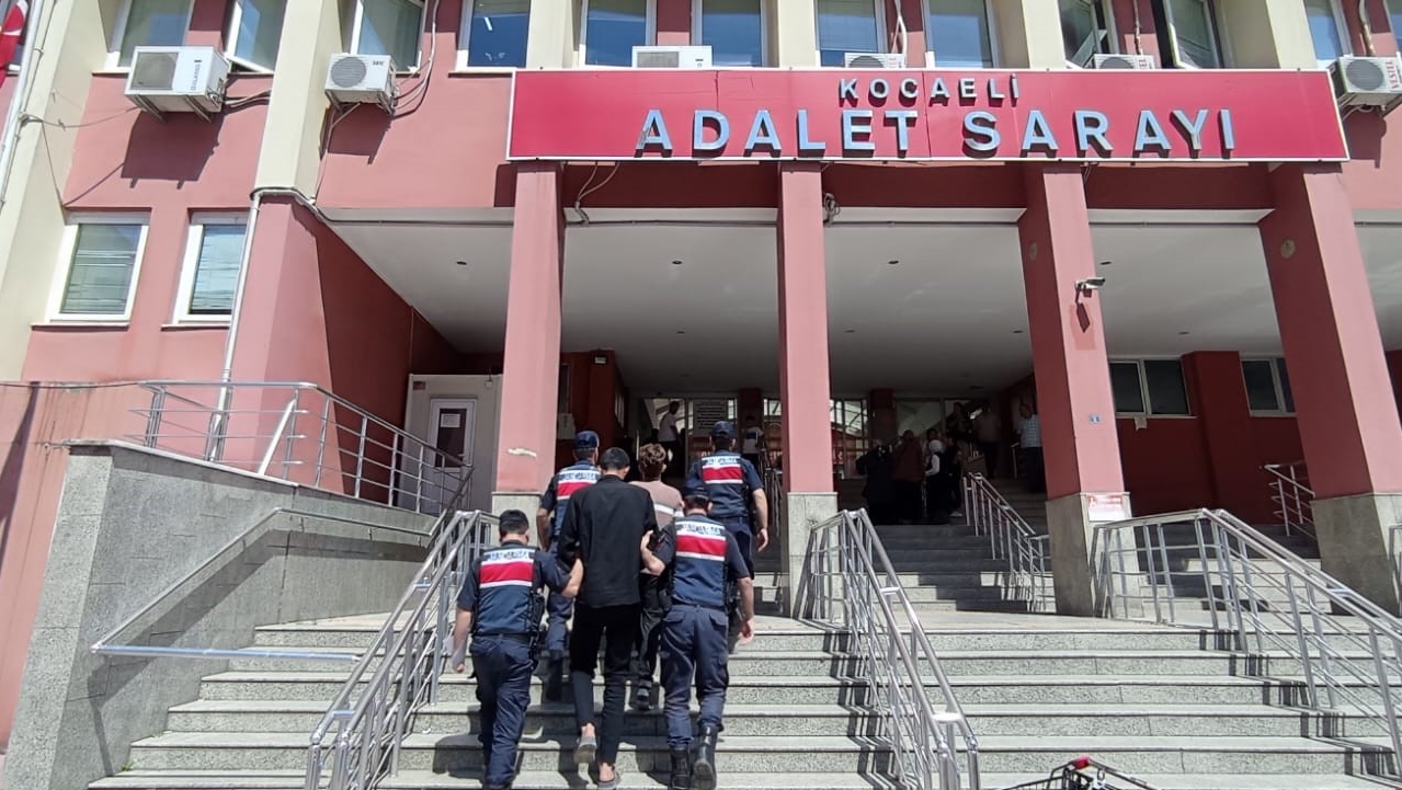 Kocaeli'de PKK operasyonunda yakalanan 2 zanlı tutuklandı