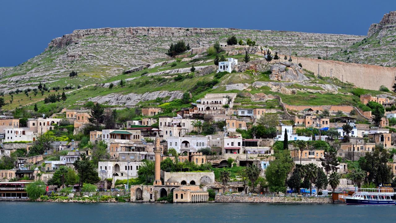 Halfeti yerli turistlerin uğrak yeri oldu