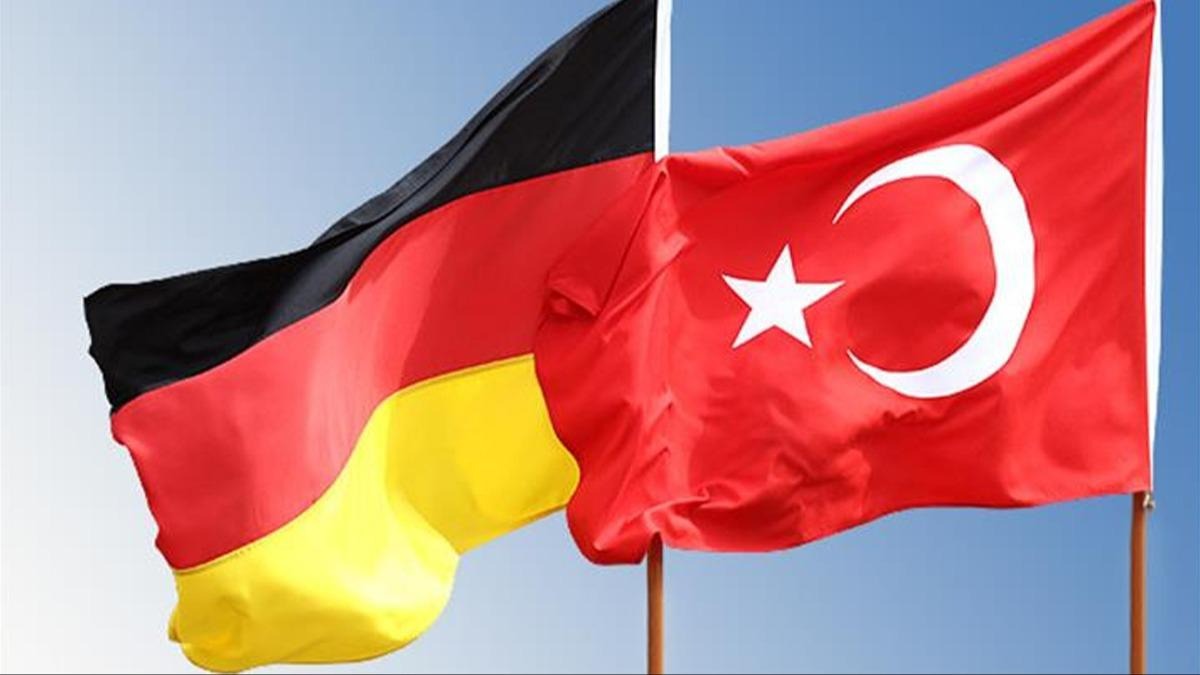 Kanun 27 Haziran'da Almanya'da yürürlüğe giriyor! İsteyen Türk vatandaşlıklarını yeniden elde edebilecek