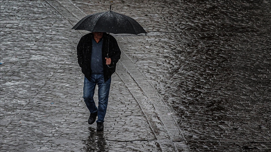 Meteoroloji'den gök gürültülü sağanak yağış ve dolu uyarısı