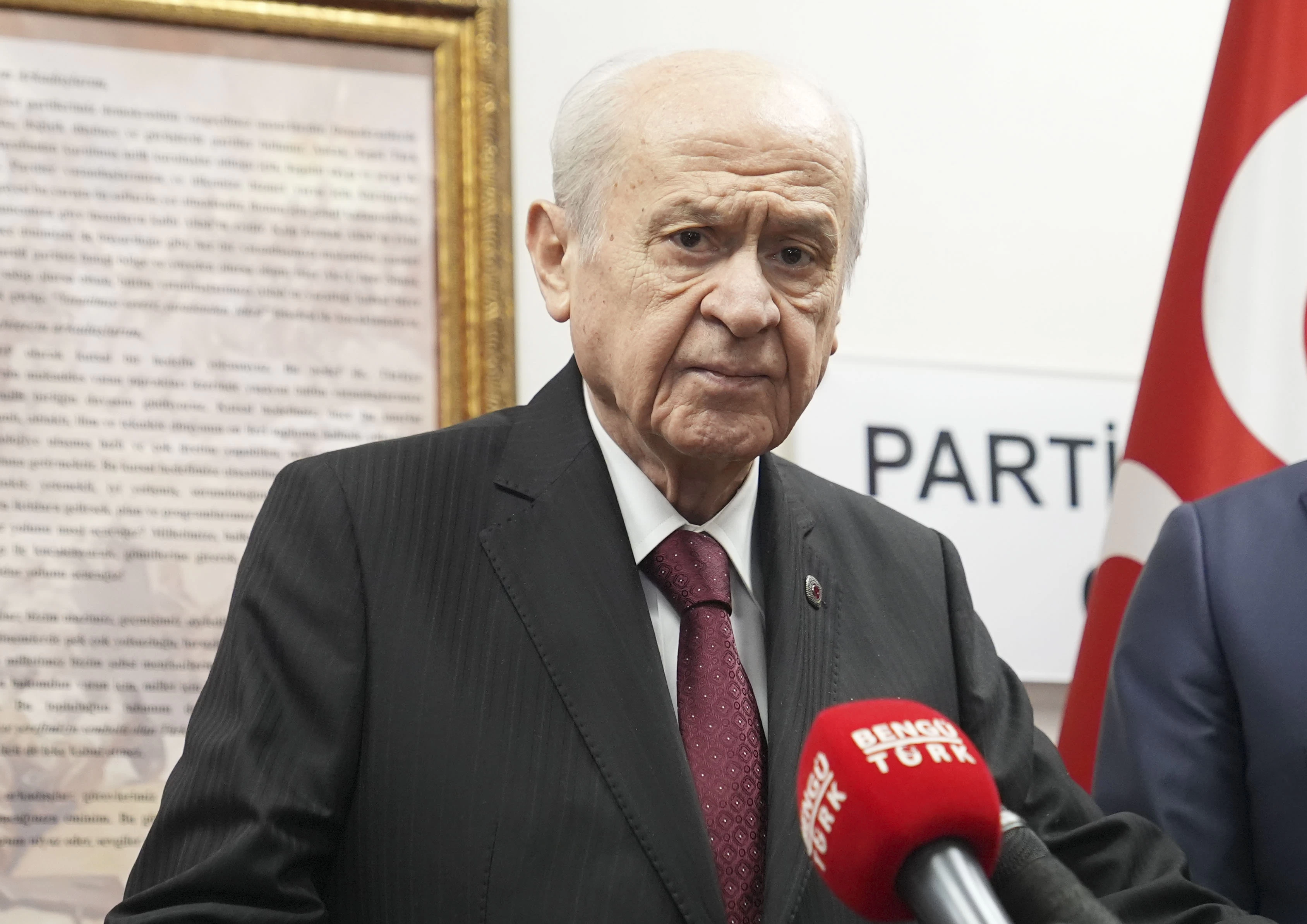 Meclis'teki tokalaşma görüntülerine MHP Lideri Devlet Bahçeli'den yanıt