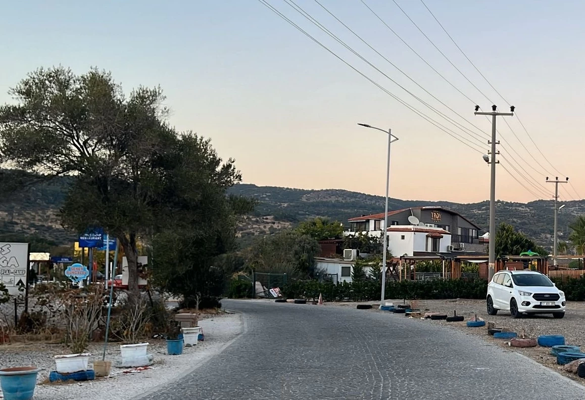 Adana’da meydana gelen depremden yeni görüntüler şiddetin boyutunu gözler önüne serdi