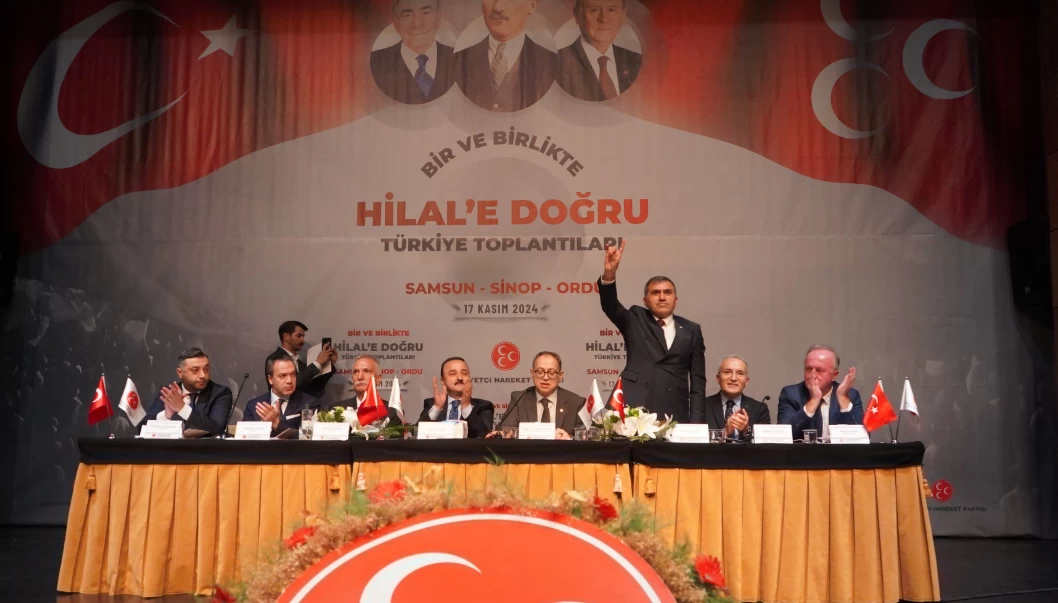 Samsun’da MHP’nin “Bir ve Birlikte Hilal’e Doğru Türkiye” Toplantısına Yoğun İlgi