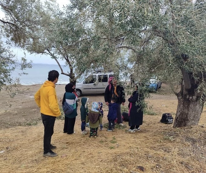 Çanakkale'de 16 kaçak göçmen yakalandı