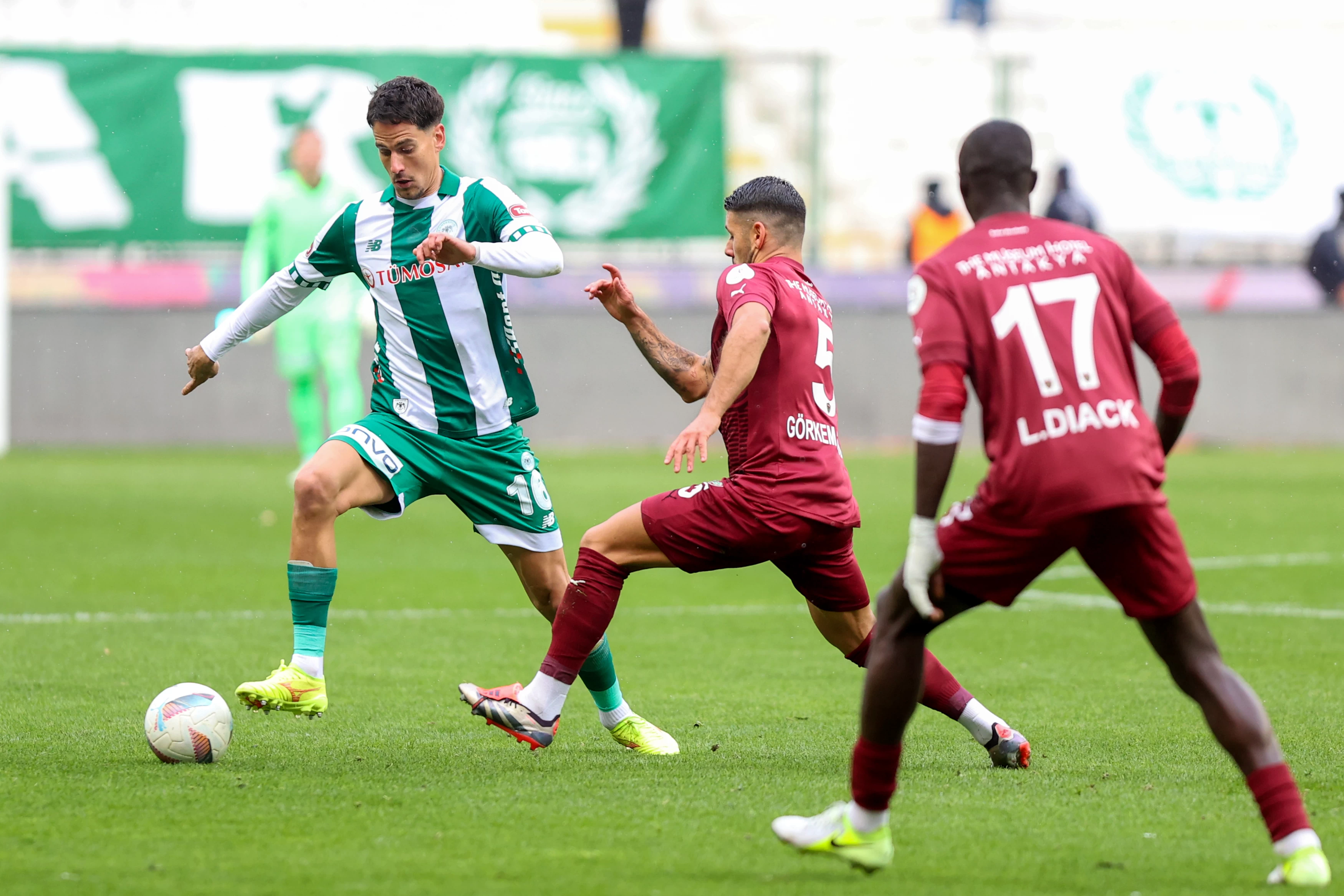 90. dakikada Aboubakar attı Hatayspor Konyaspor maçı beraberlikle sonuçlandı