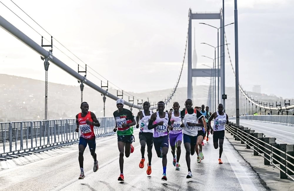 46. İstanbul Maratonu'nun kazanını belli oldu! İki kıta arası ter döktüler...