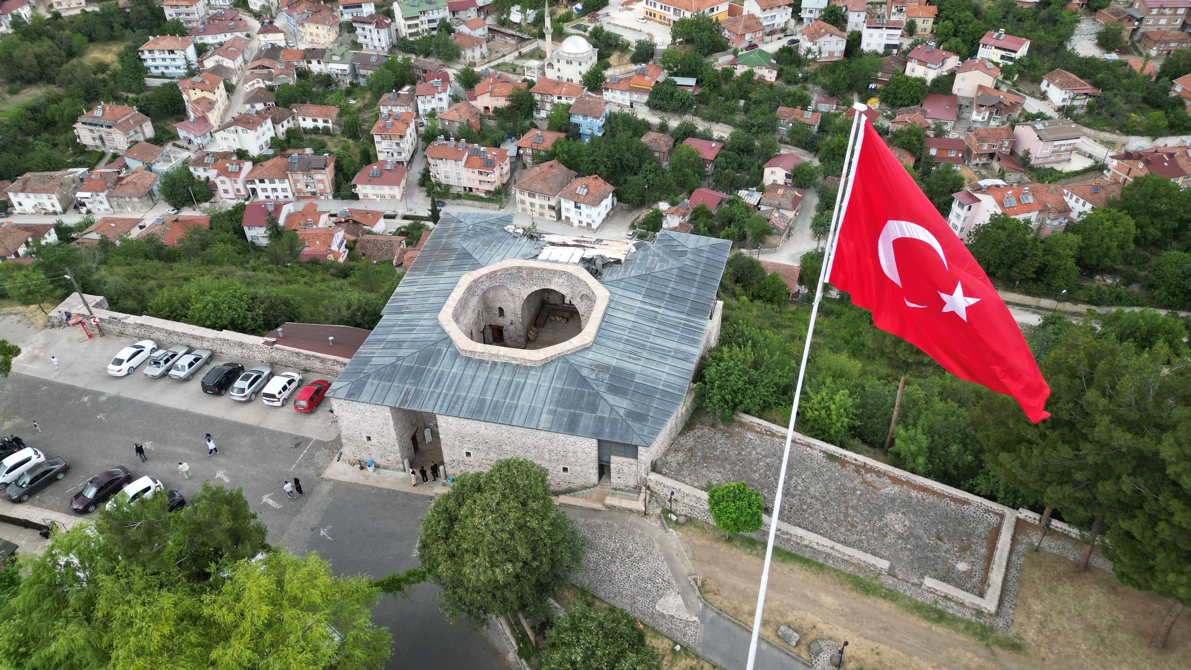 Anadolu'nun ilk medresesi Yağbasan: Yıllara meydan okuyor