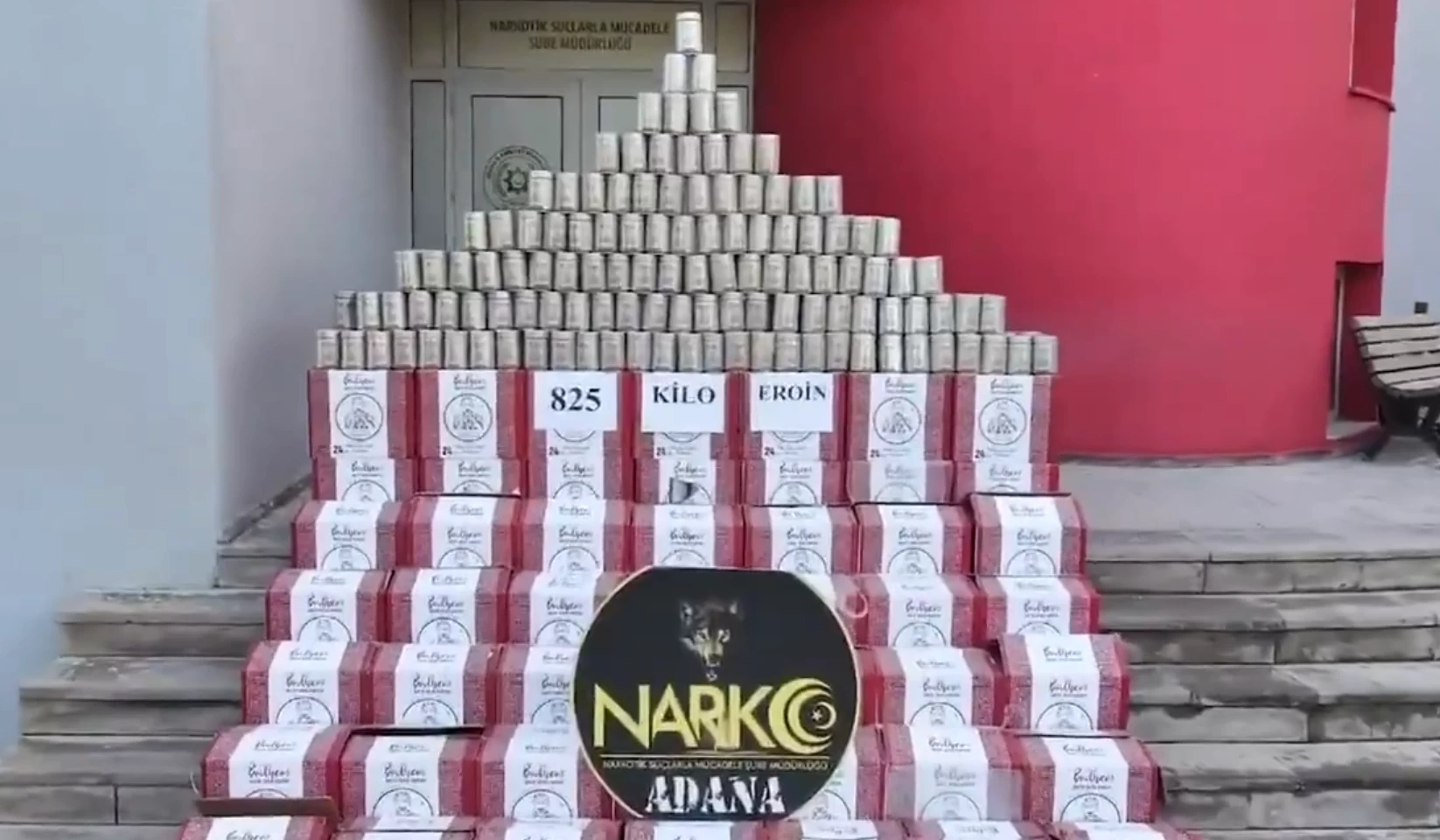 Adana'da 'Narkoçelik-50' operasyonu: 825 kilo eroin ele geçirildi