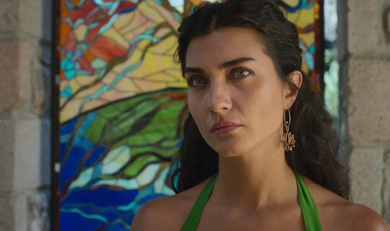 Tuba Büyüküstün kimdir? - Kocaeli TV