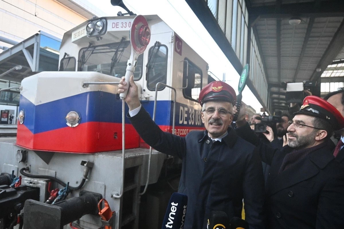 Bakan Uraloğlu, Turistik Doğu Ekspresi'ni uğurladı