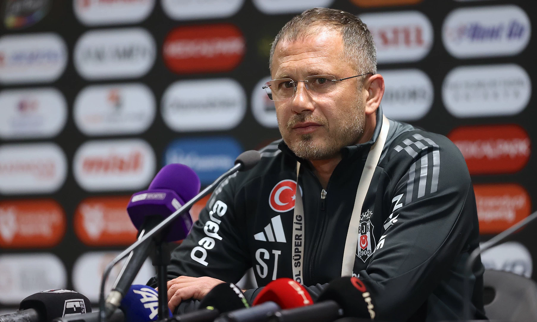 Beşiktaş'ta Serdar Topraktepe'den derbi mesajı: "Kazanmak için çıkacağız"