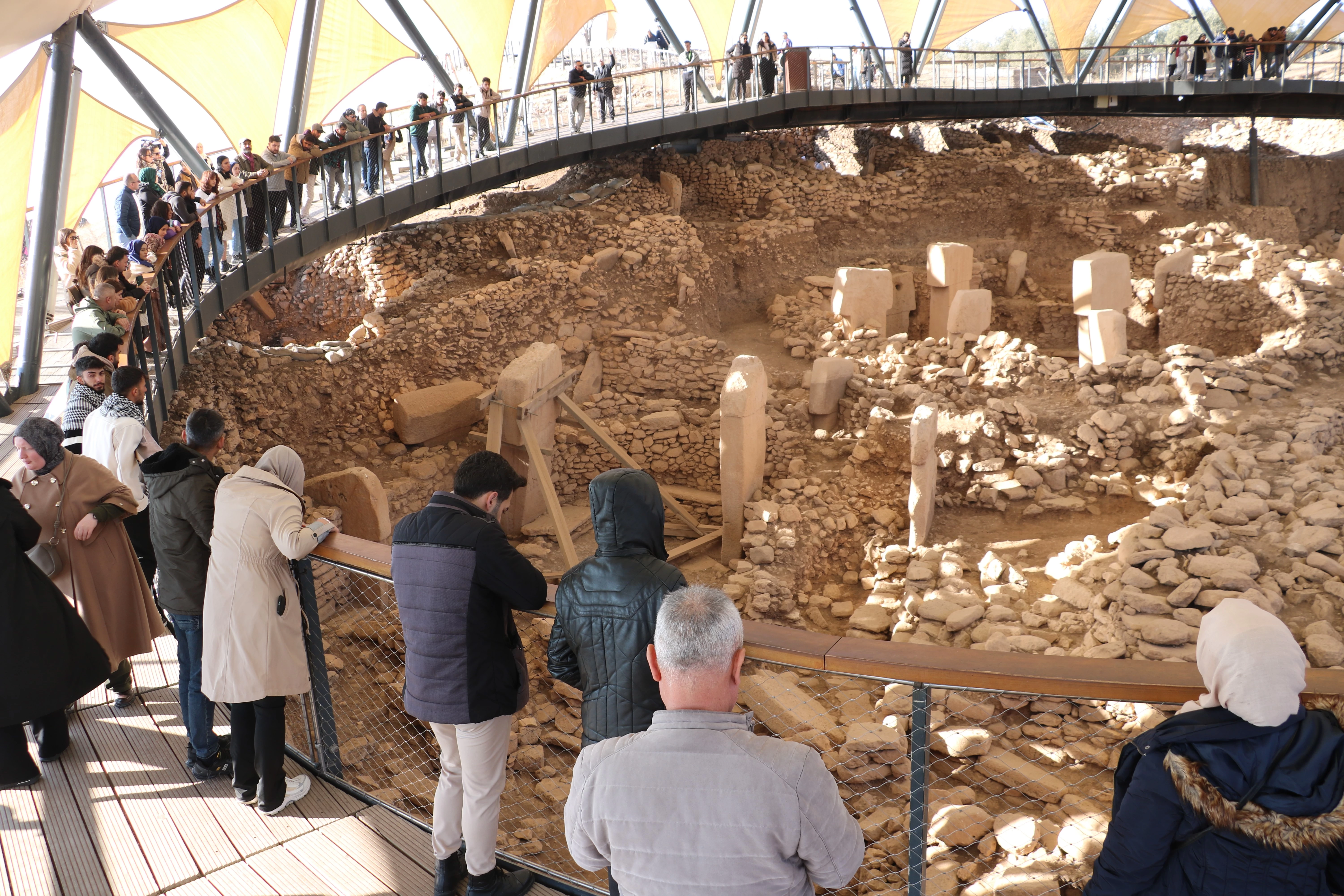 Göbeklitepe kış aylarında da ziyaretçi akınına uğruyor