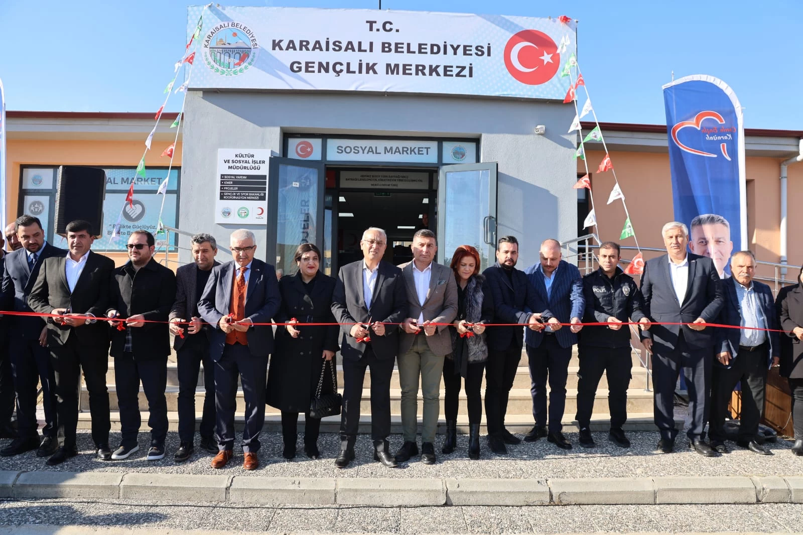 Karaisalı Belediyesi’nden örnek proje: Sosyal market