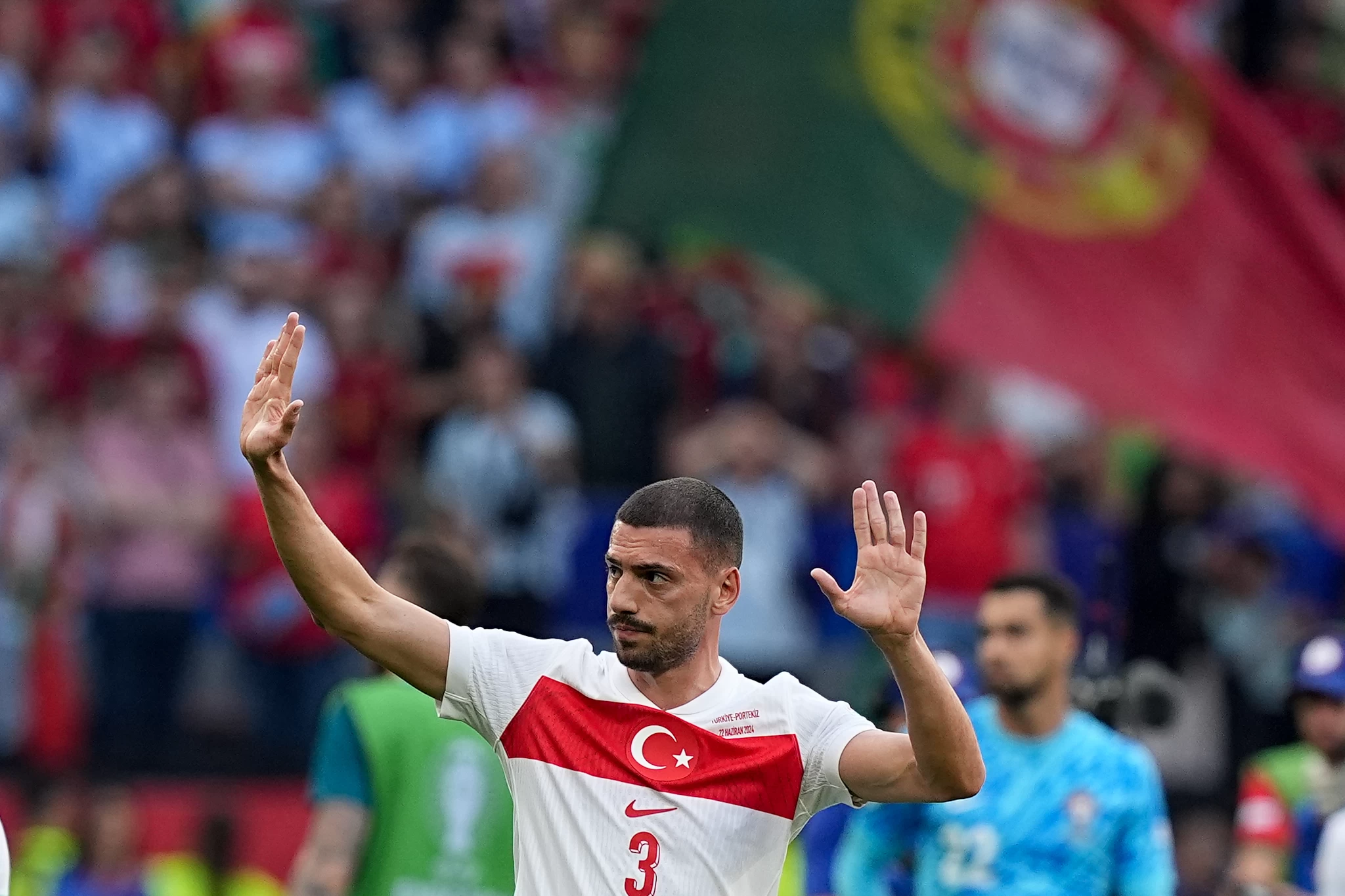 Merih Demiral: Bunun üstesinden gelip milli takımımızı en yukarıya taşıyacağız