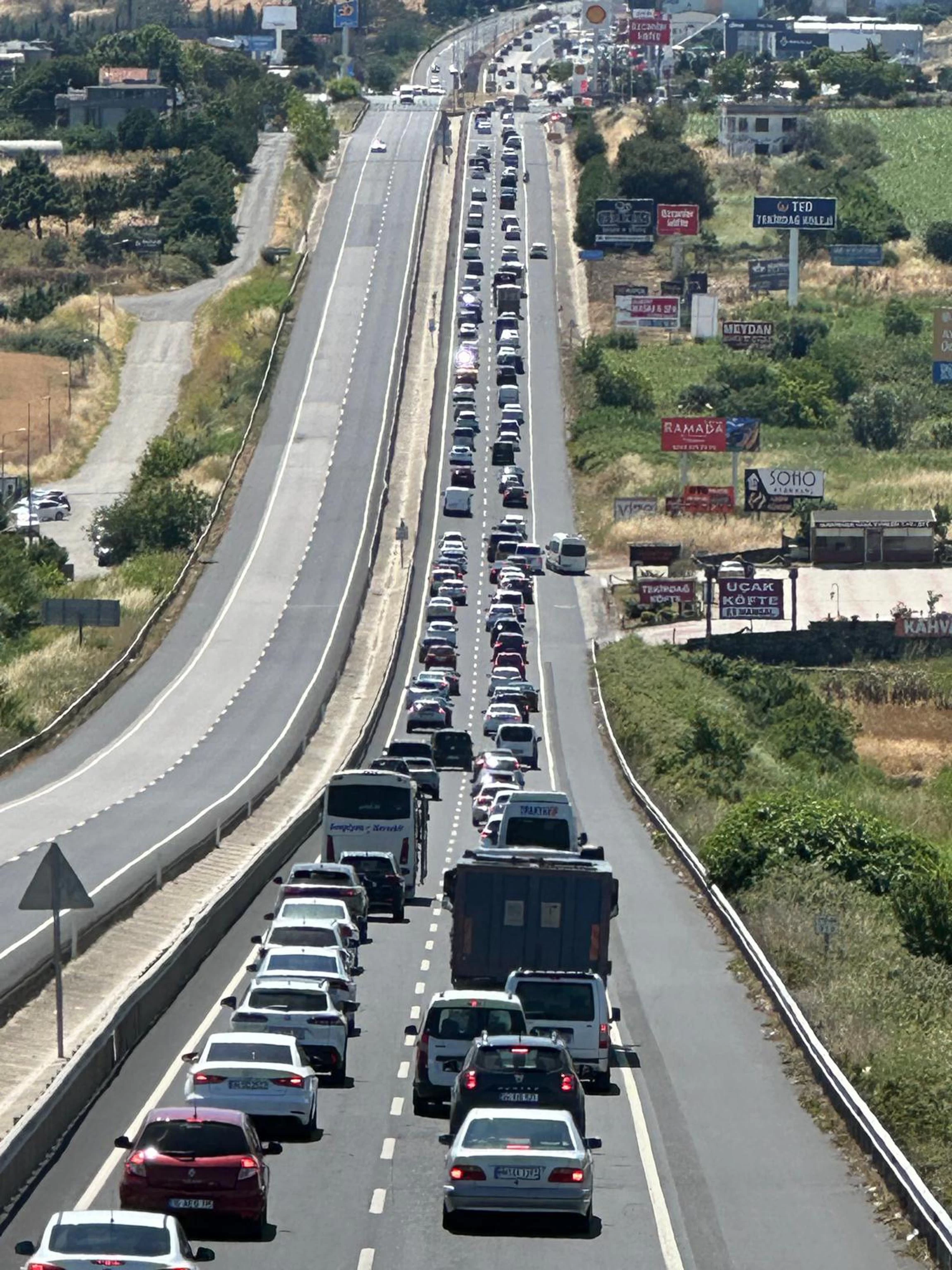 İstanbul-Tekirdağ yolu yine yoğun