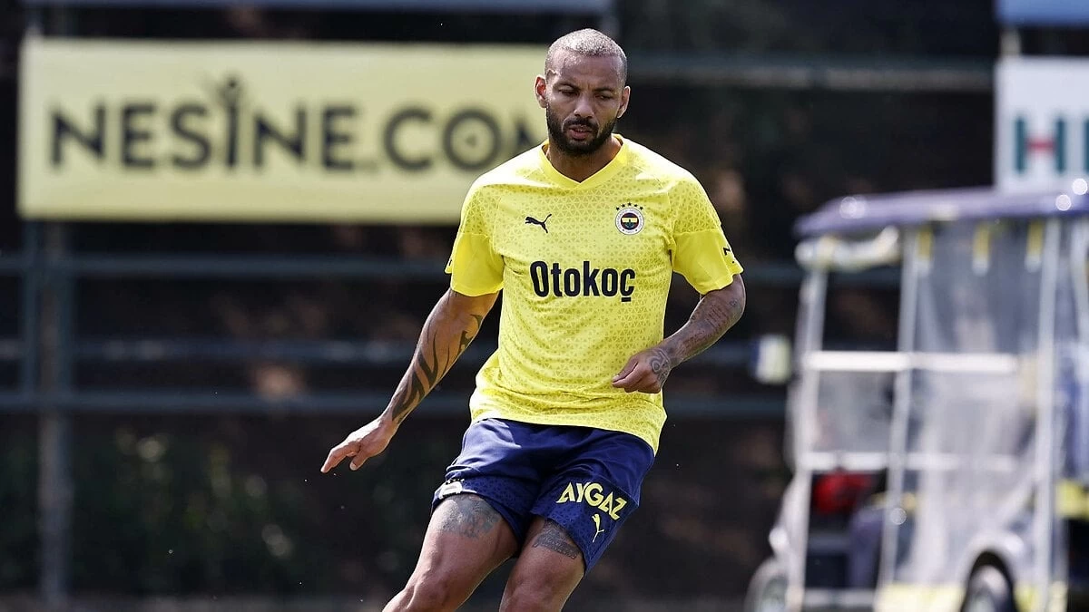 Joao Pedro, Fenerbahçe'ye geri dönüyor