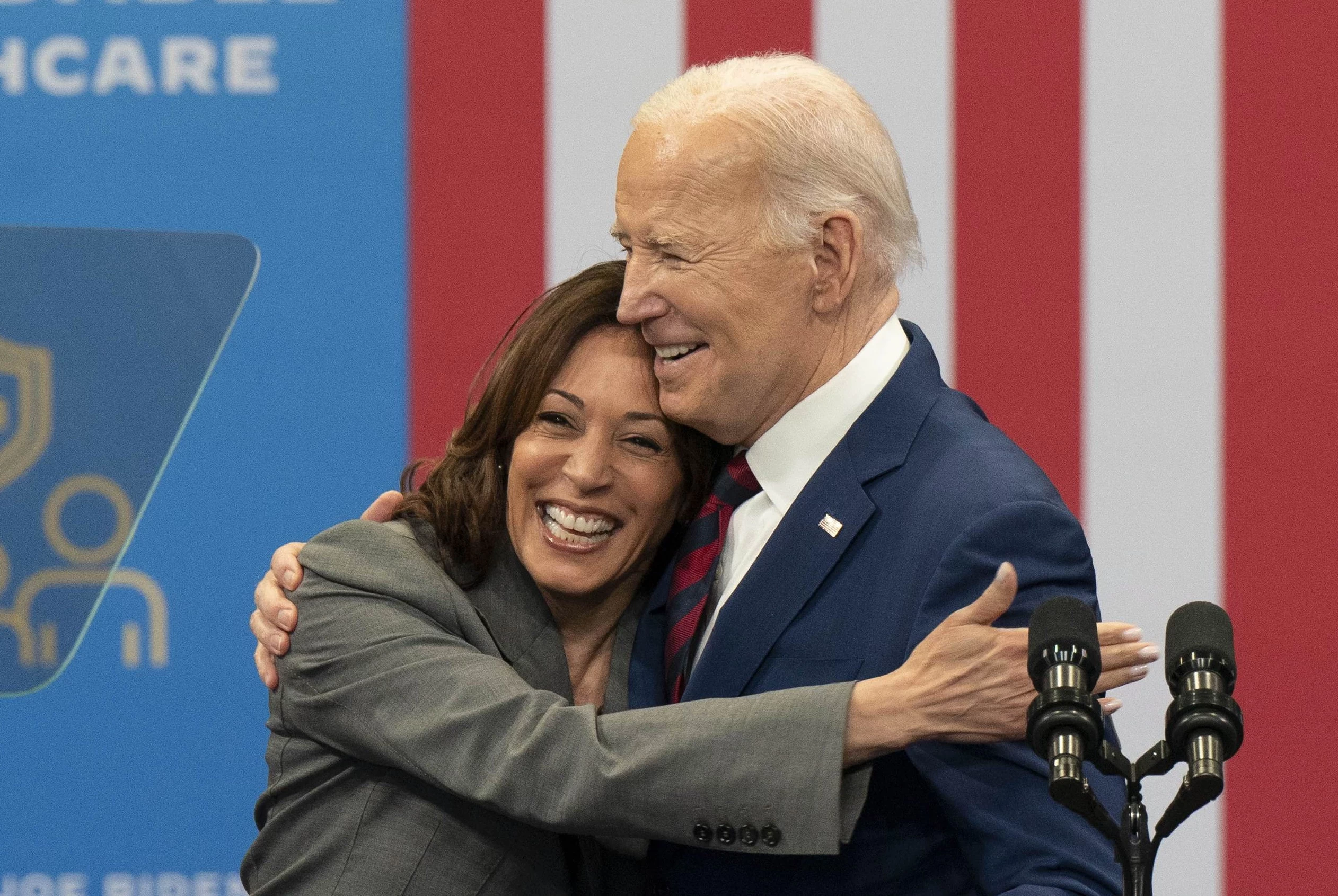 Joe Biden'ın başkanlık yarışında desteğini açıkladığı Harris'ten ilk açıklama