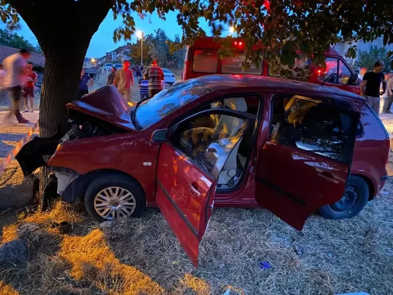 Balıkesir'de korkunç kaza! 2 ölü, 6 yaralı