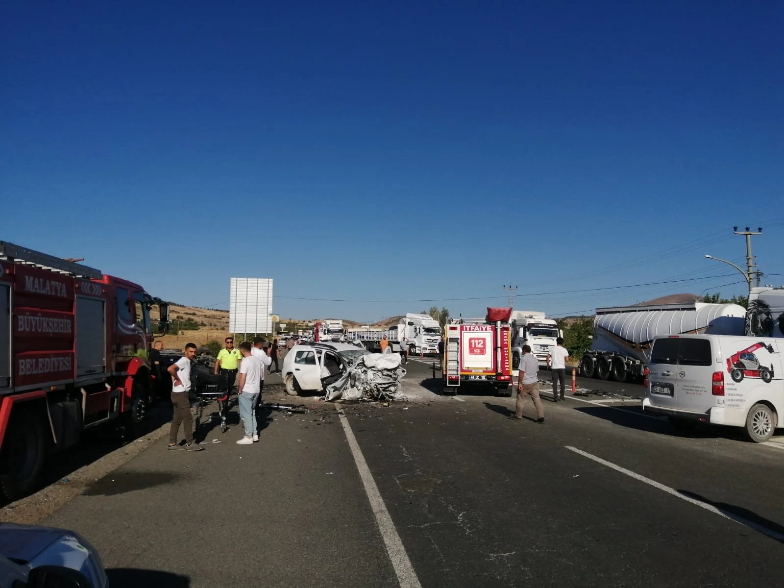 Malatya'da feci kaza: 2 ölü 4 yaralı