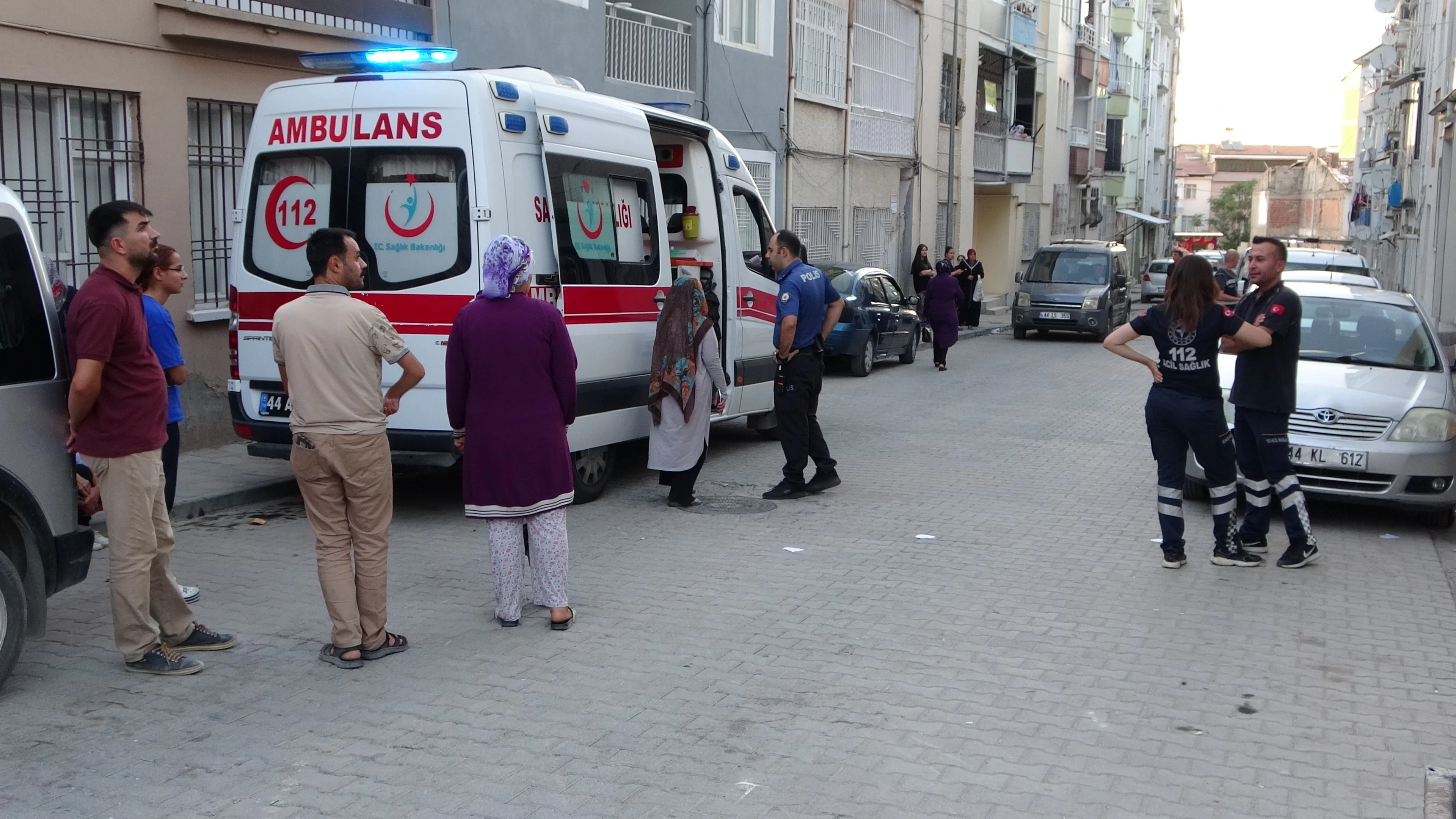 Şok edici olay: Genç kız kardeşi tarafından asılı halde bulundu