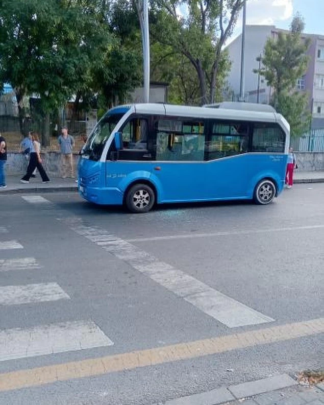 Ankara'da dehşet! Yolcu minibüsüne satırla saldırdı