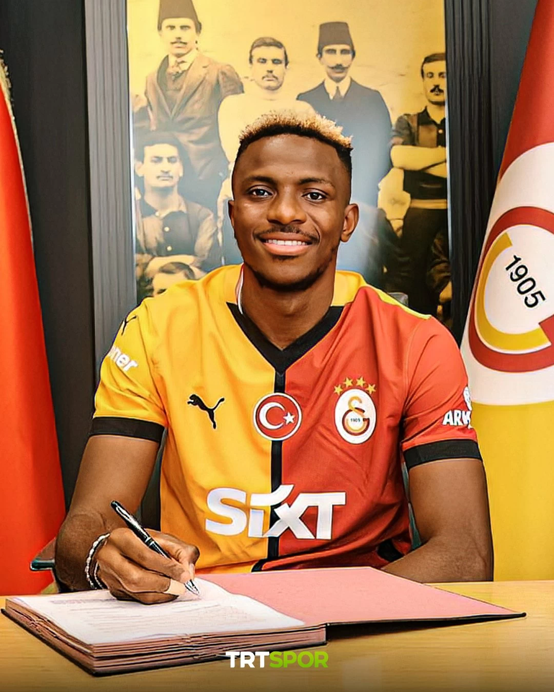 Galatasaray, Victor Osimhen'i kadrosuna kattı