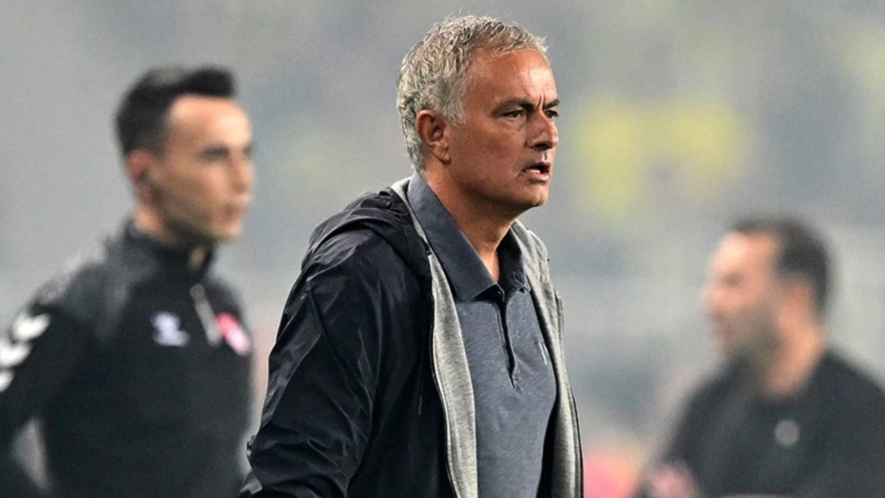 Mourinho’dan takıma sert uyarı: "Formayı asla alamayacak"