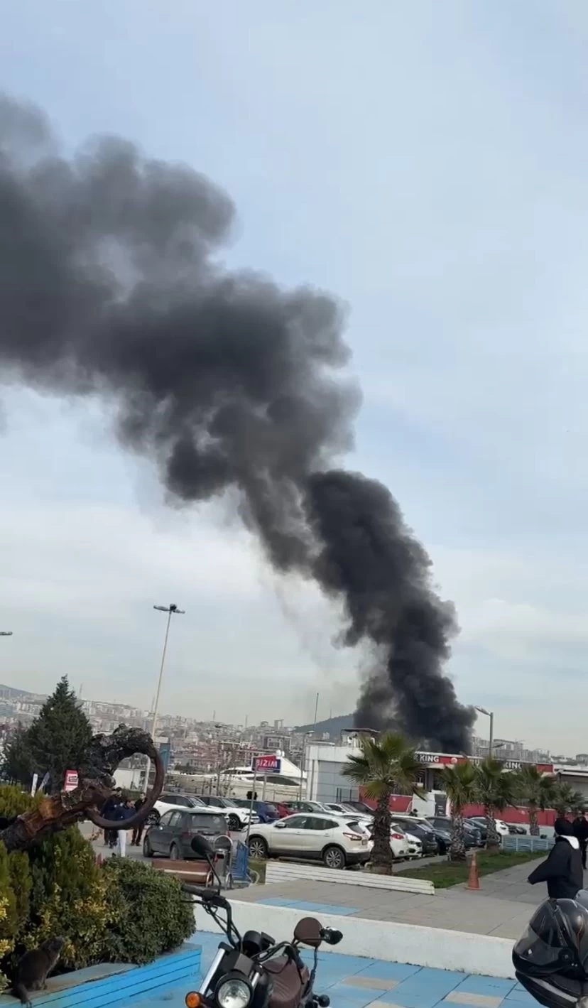 Pendik Marina’da korku dolu anlar: Yakıt deposunda yangın çıktı