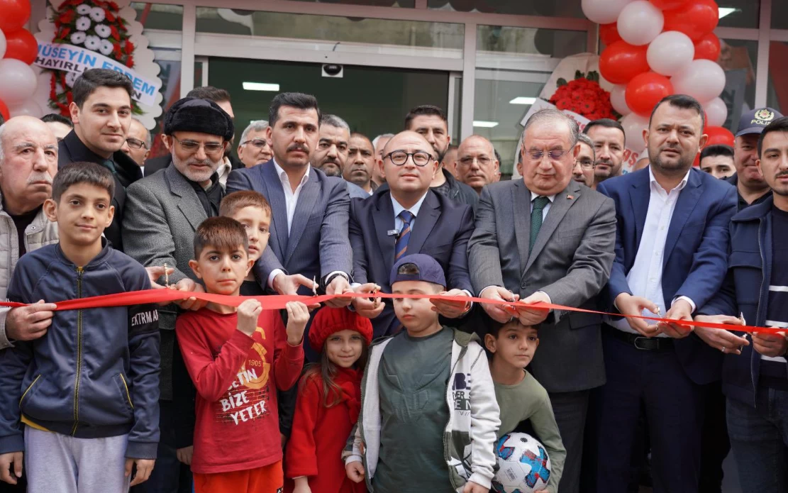 MHP'li Erdemli Belediyesi dar gelirliler için lokanta açtı