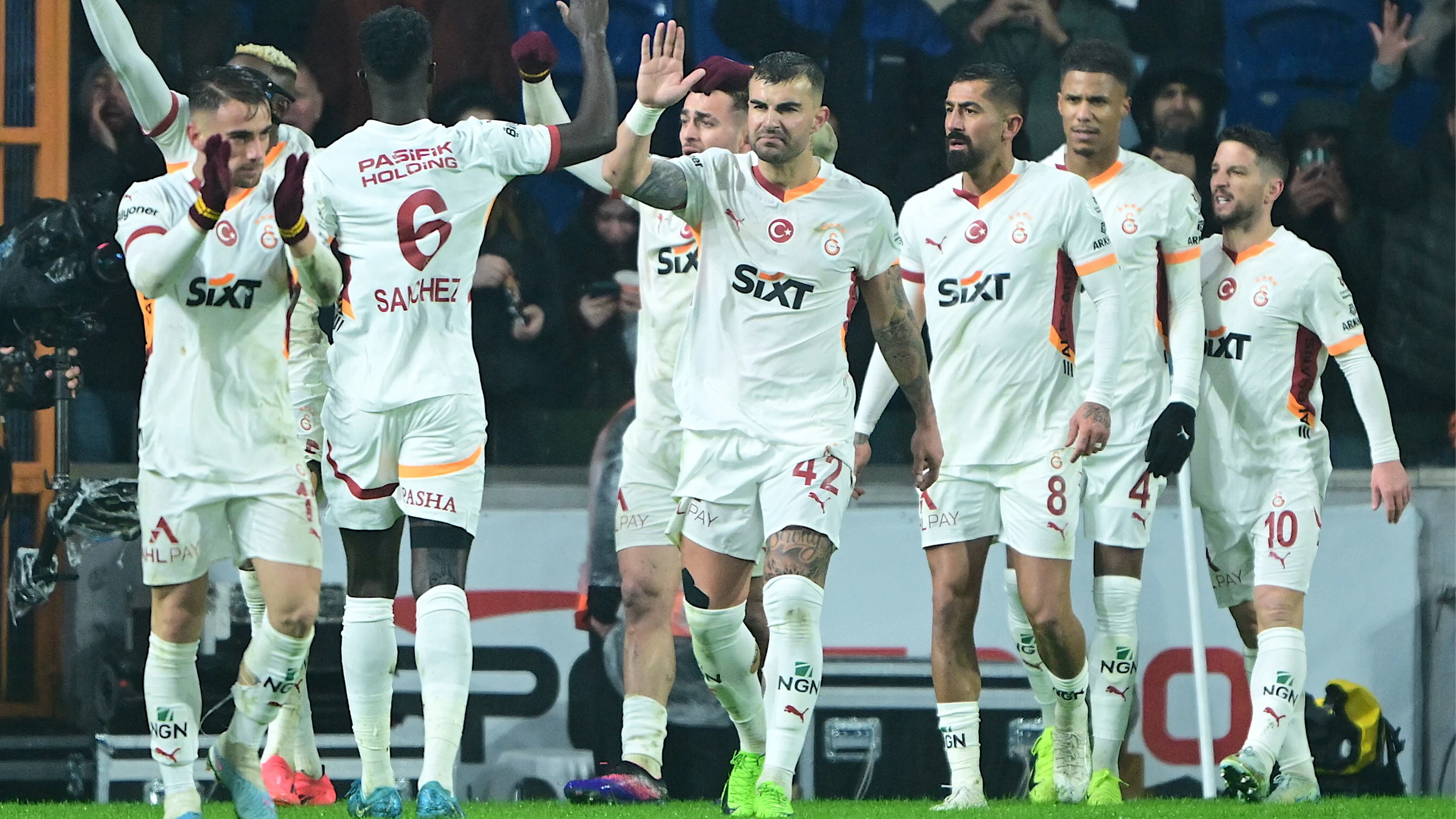 Galatasaray, 50 puanla Süper Lig'de ilk yarının lideri