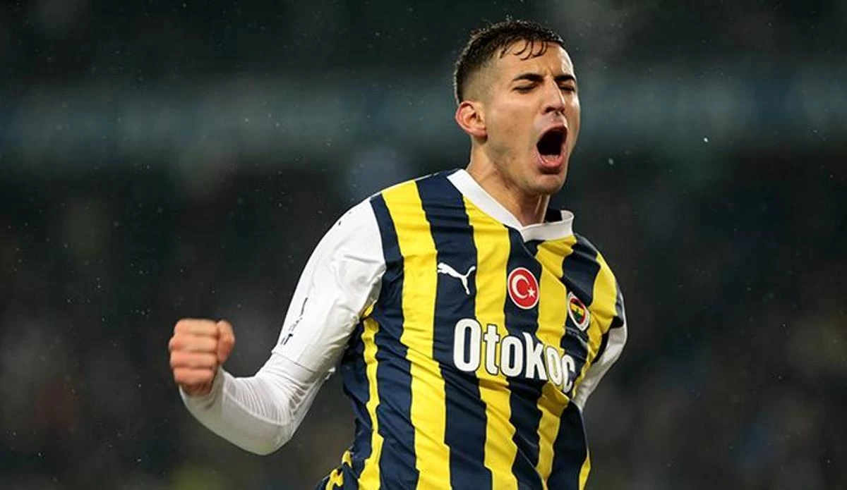 Fenerbahçe'de Mert Müldür şoku!