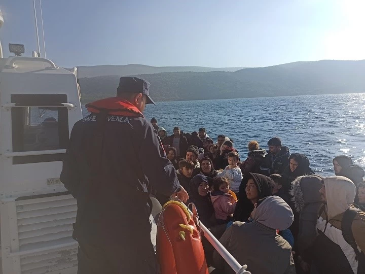 Kuşadası'nda 29 düzensiz göçmen yakalandı